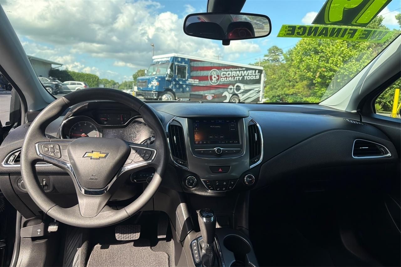 Chevrolet Cruze LS 4D Sedan at 2019