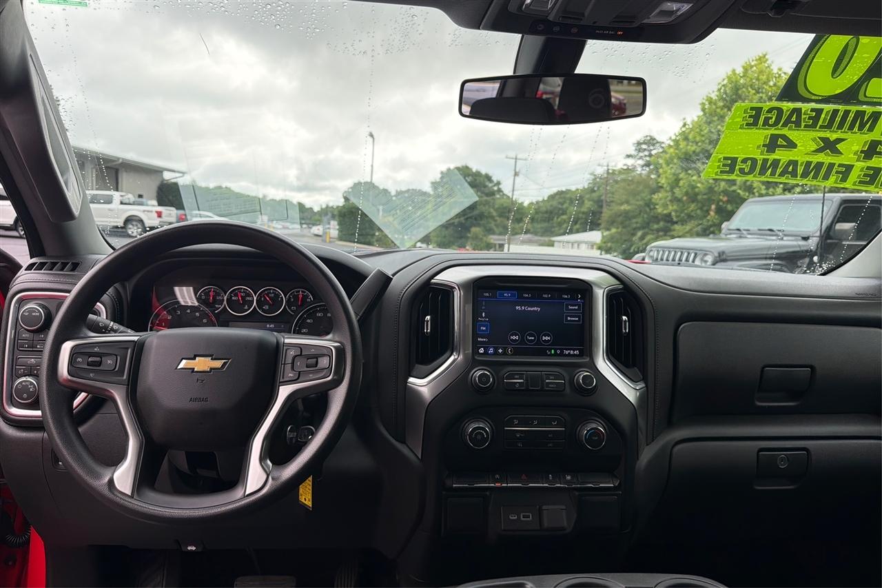 Chevrolet Silverado 1500 1LT Crew Cab 4WD 2020
