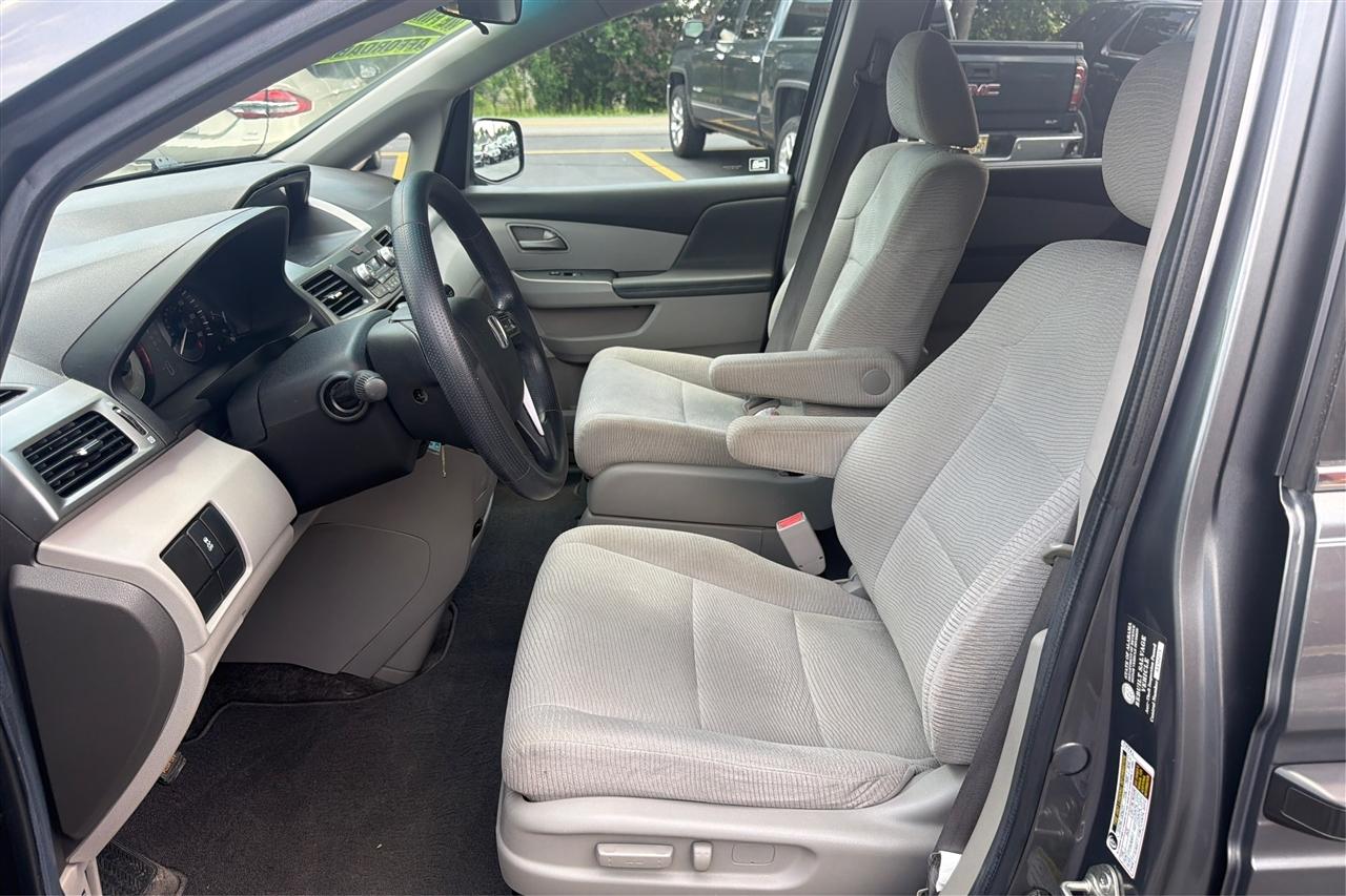 Honda Odyssey LX Wagon 2012