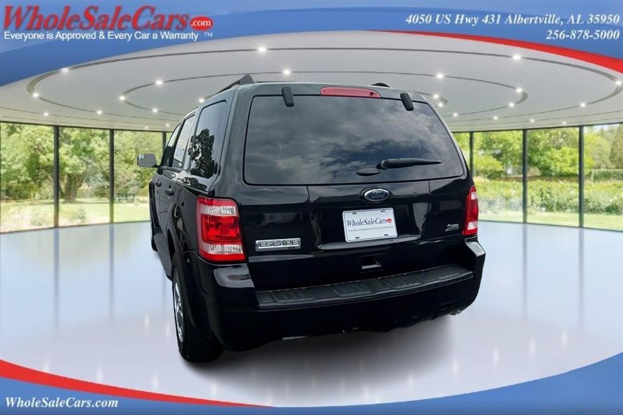 Ford Escape XLT 4D SUV FWD 2012