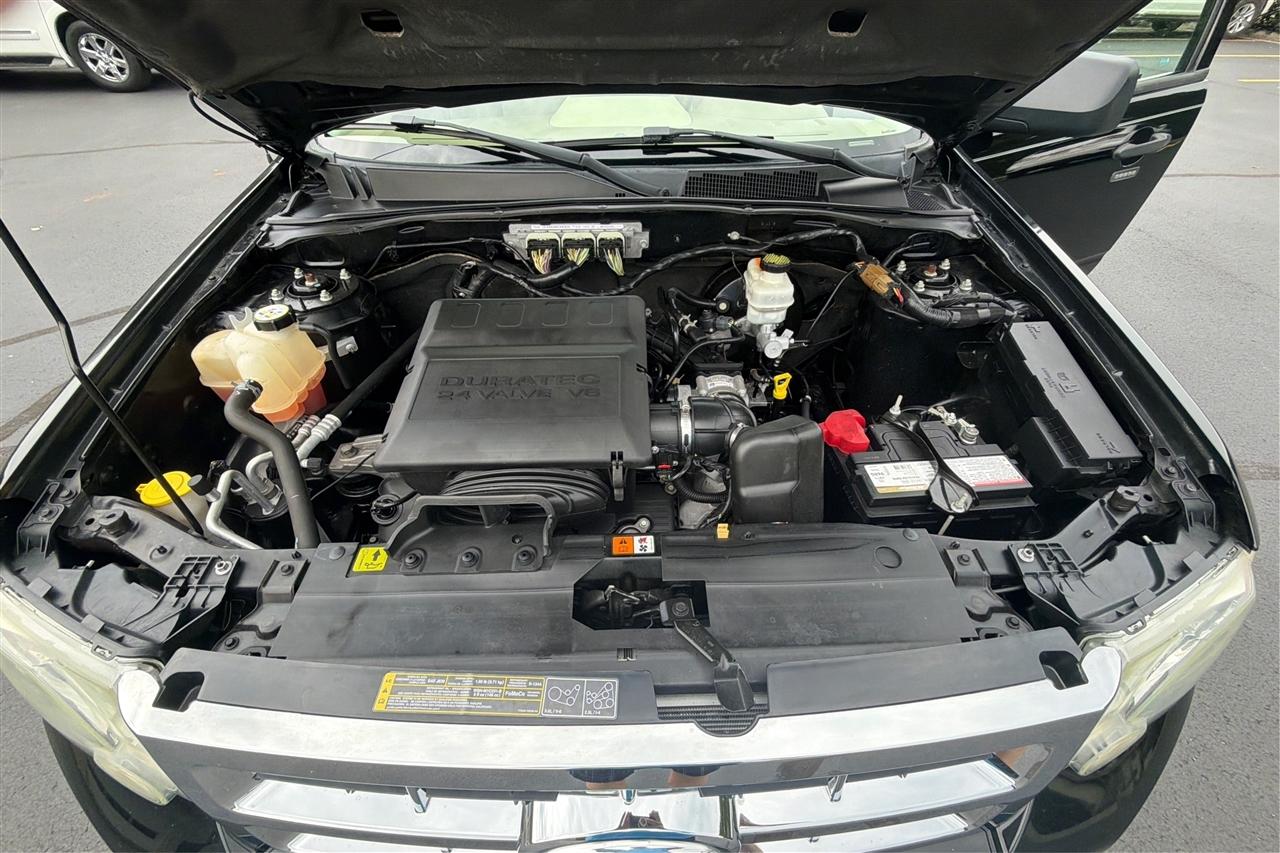 Ford Escape XLT 4D SUV FWD 2012