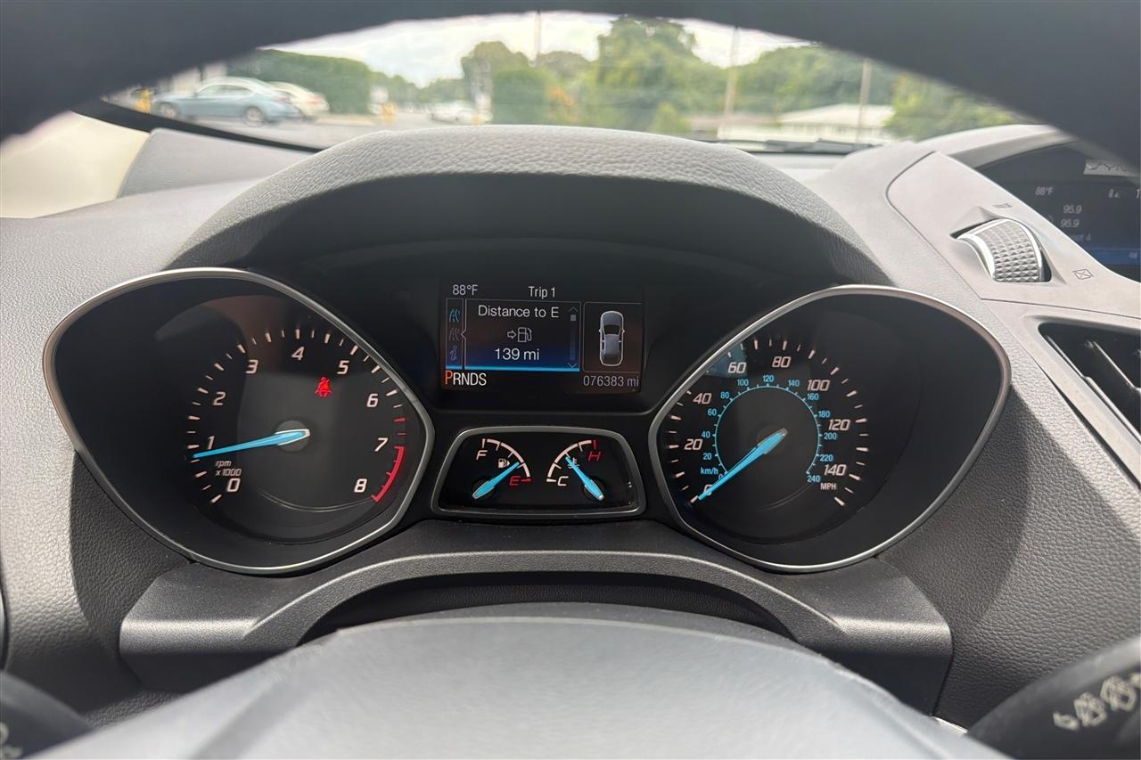 Ford Escape SE 4D SUV FWD 2016