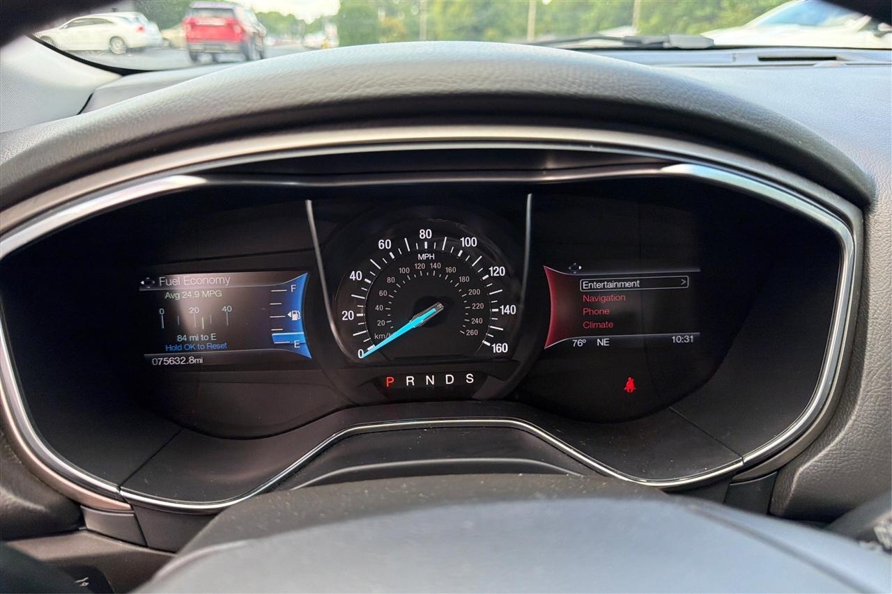 Ford Fusion SE 4D Sedan 2016