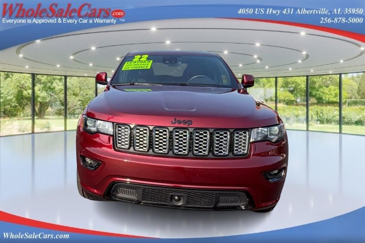 Jeep Grand Cherokee Laredo 4D SUV RWD 2022