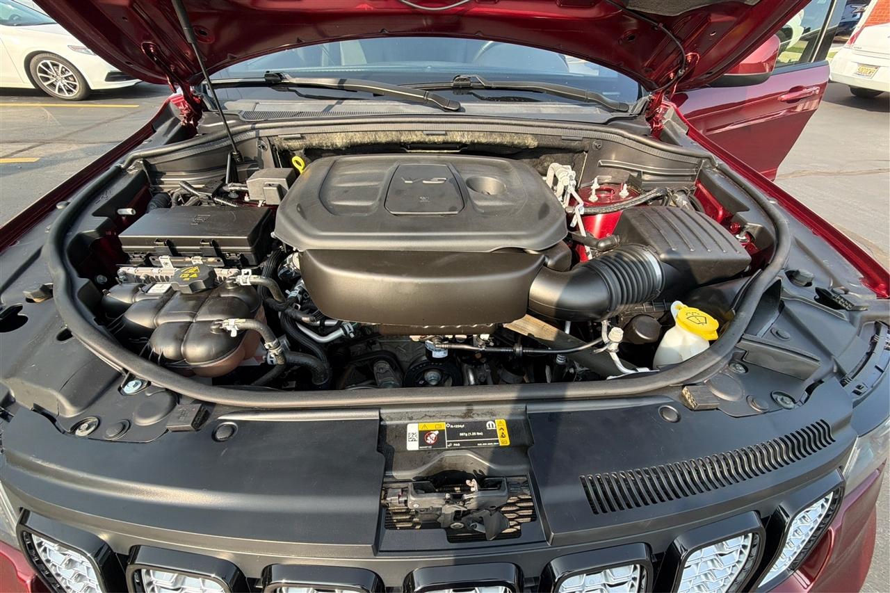 Jeep Grand Cherokee Laredo 4D SUV RWD 2022