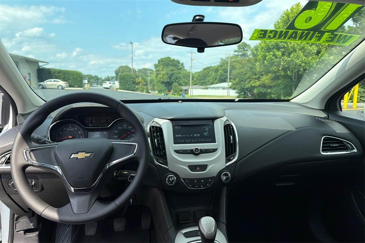 Chevrolet Cruze LS 4D Sedan 2016