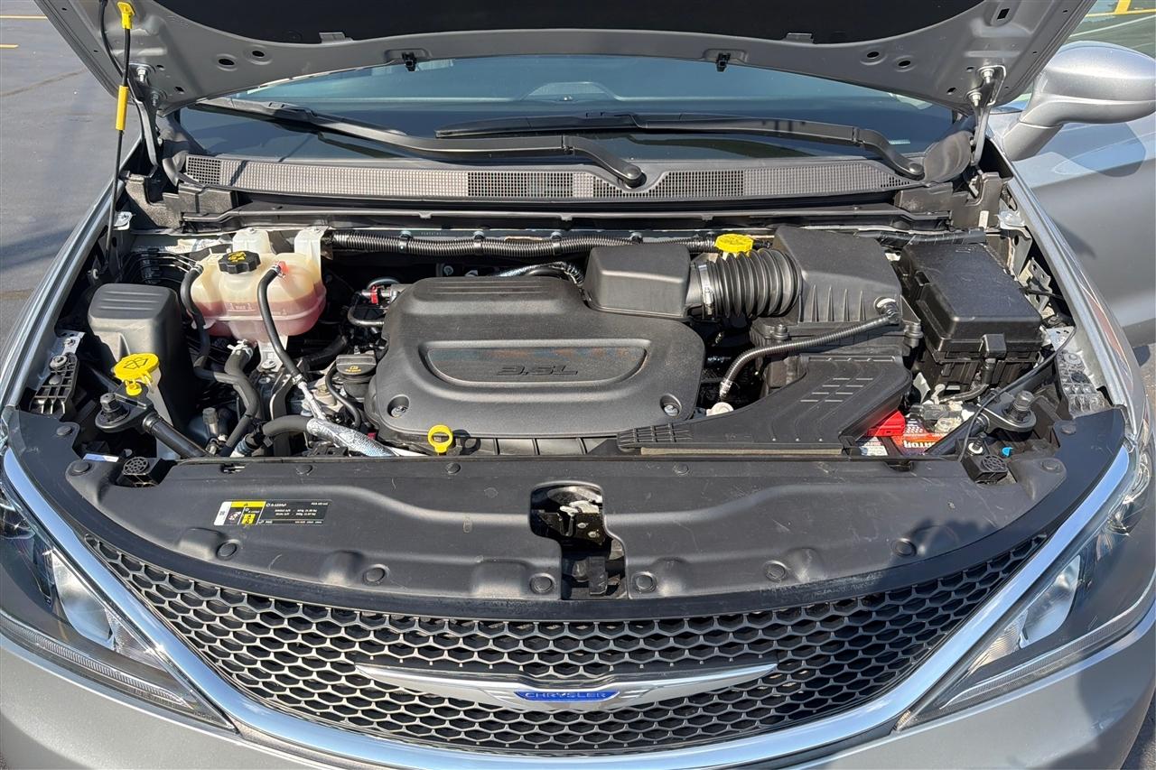 Chrysler Pacifica Touring Plus Wagon 2019