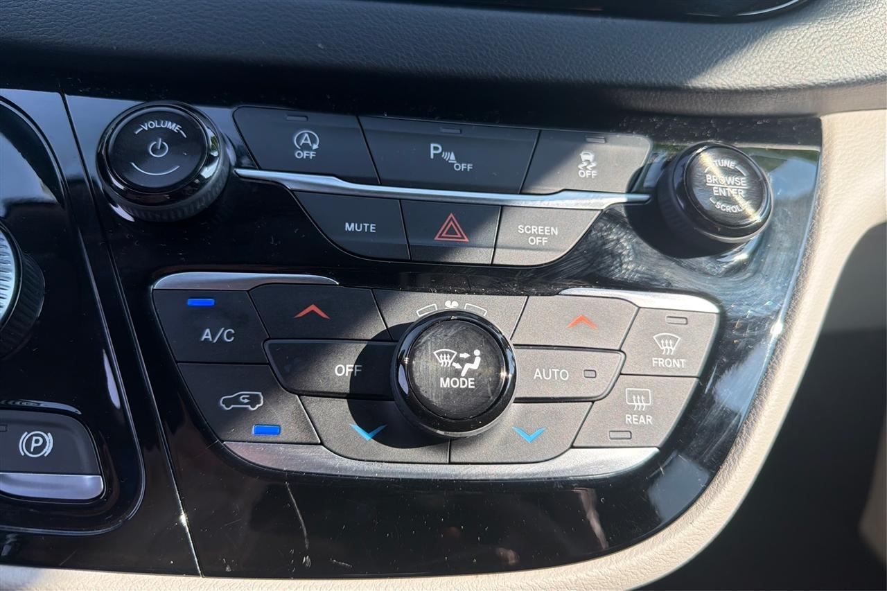 Chrysler Pacifica Touring Plus Wagon 2019