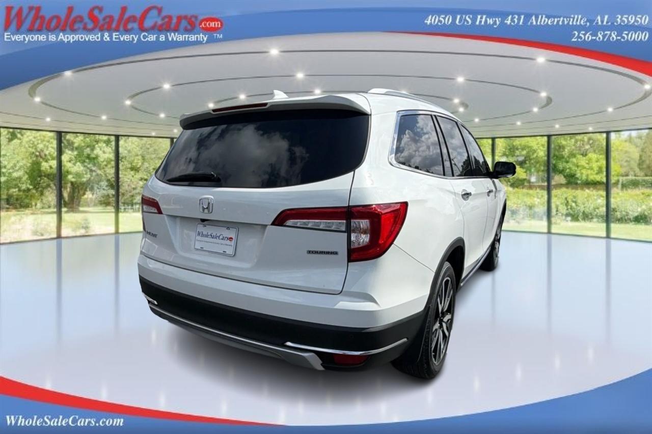 Honda Pilot Touring 4D SUV FWD w/CapChrs 2022