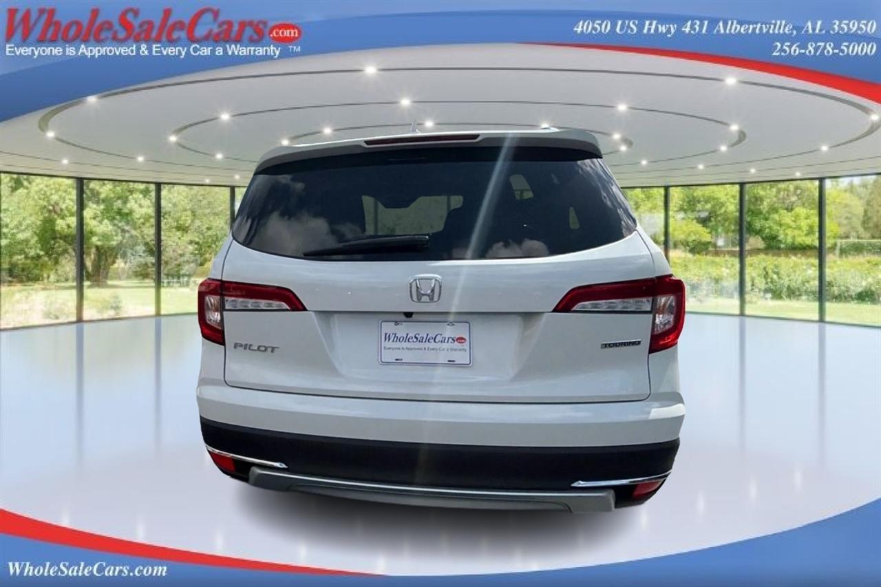 Honda Pilot Touring 4D SUV FWD w/CapChrs 2022