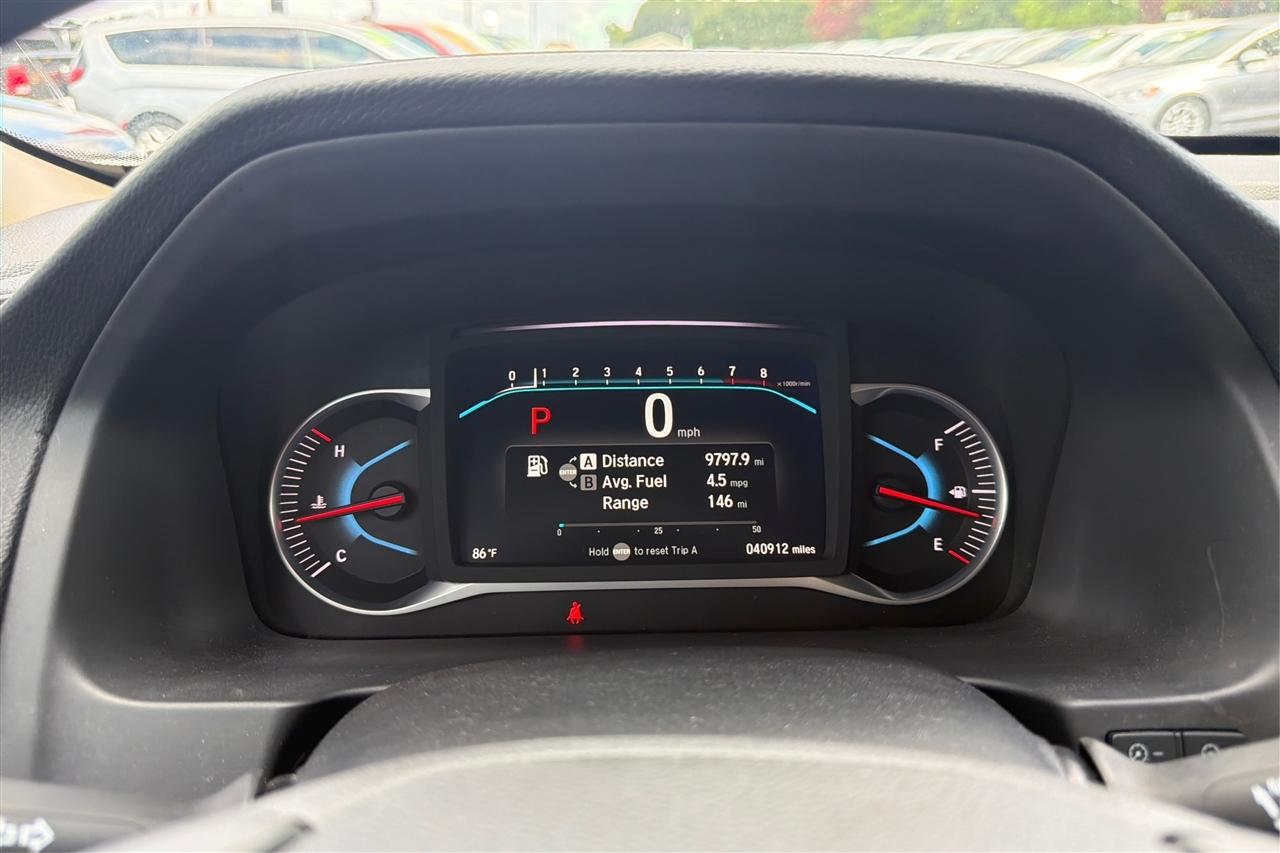 Honda Pilot Touring 4D SUV FWD w/CapChrs 2022