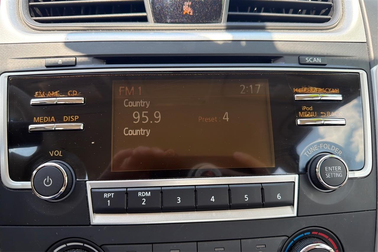 Nissan Altima S 4D Sedan 2.5 2017