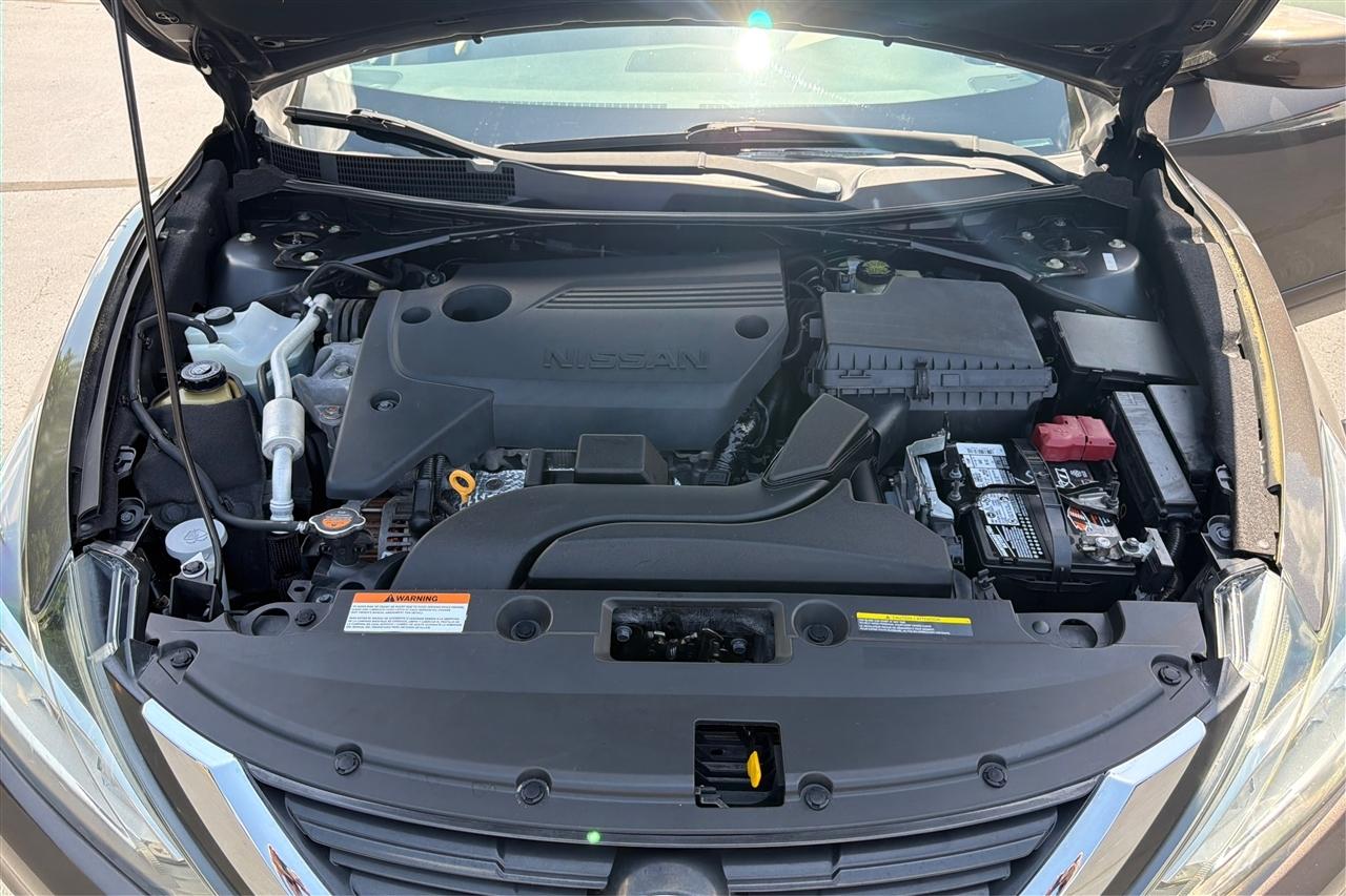 Nissan Altima S 4D Sedan 2.5 2017