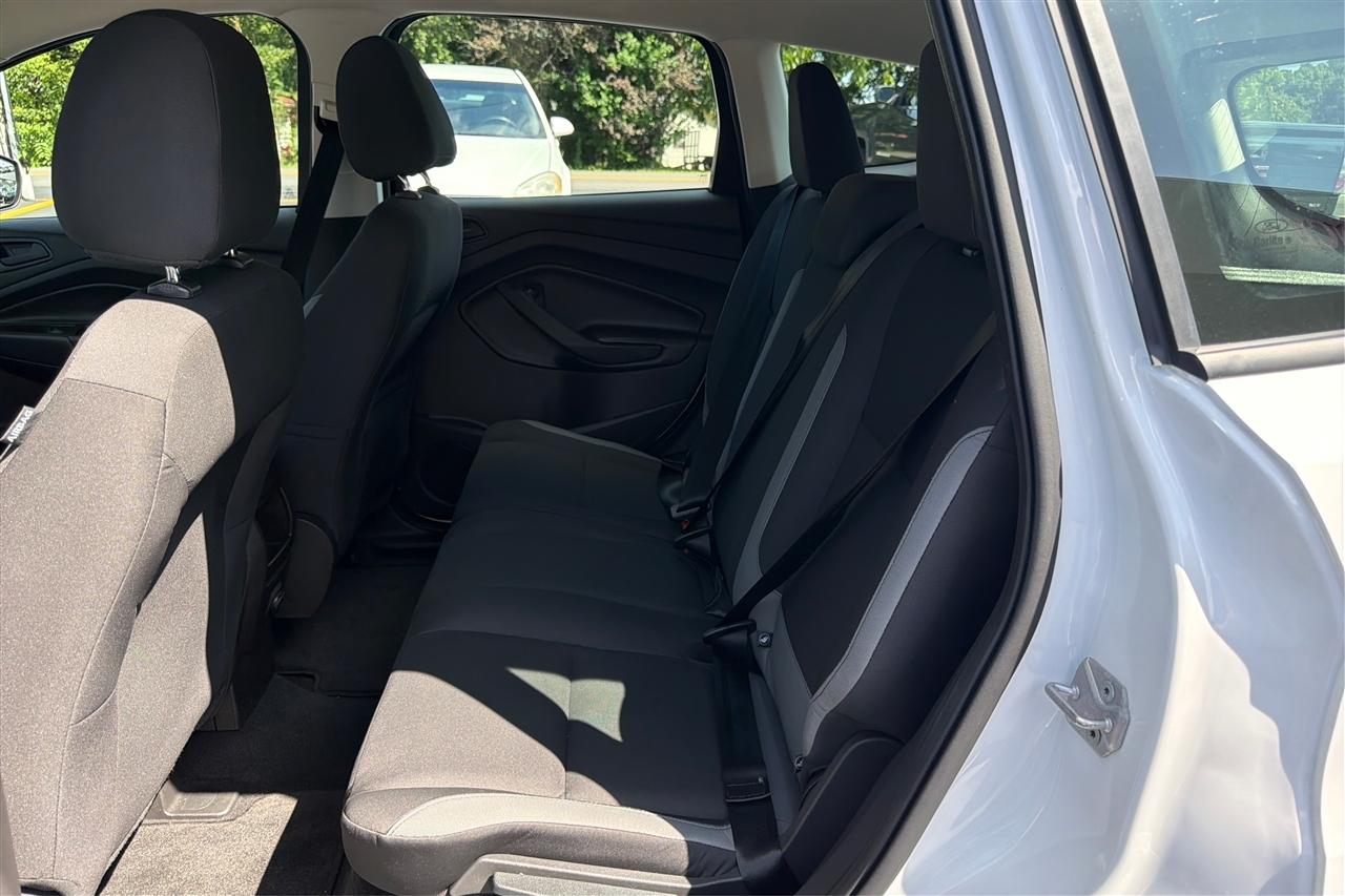 Ford Escape S 4D SUV FWD 2014