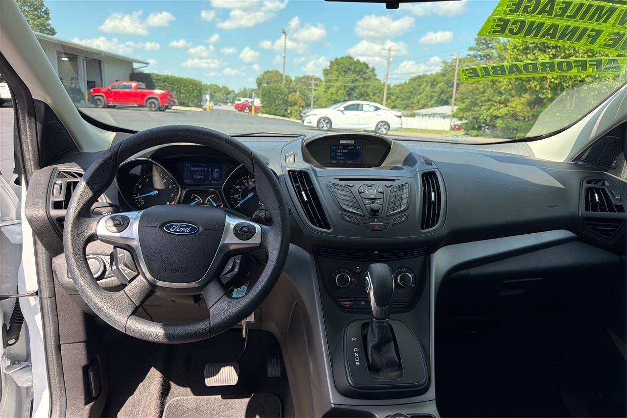 Ford Escape S 4D SUV FWD 2014