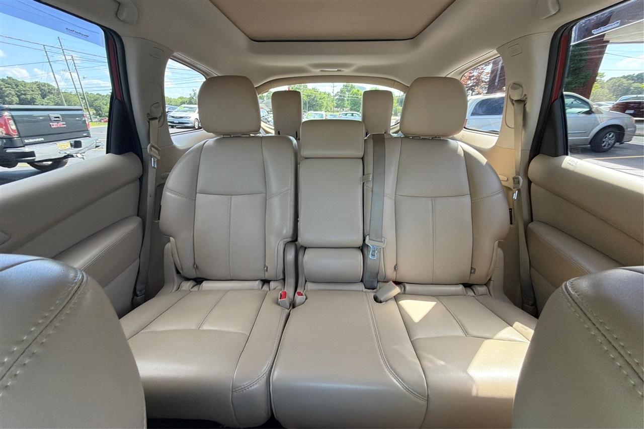 Nissan Pathfinder SL 4D SUV 4WD 2019