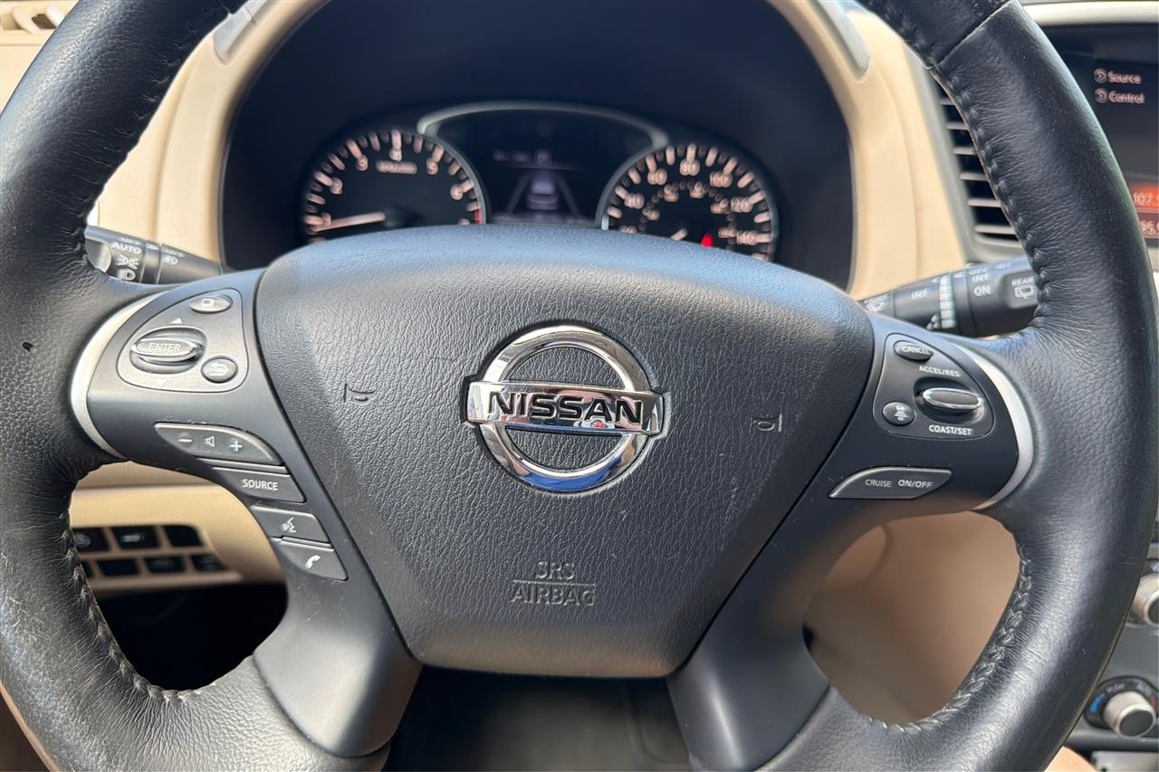 Nissan Pathfinder SL 4D SUV 4WD 2019