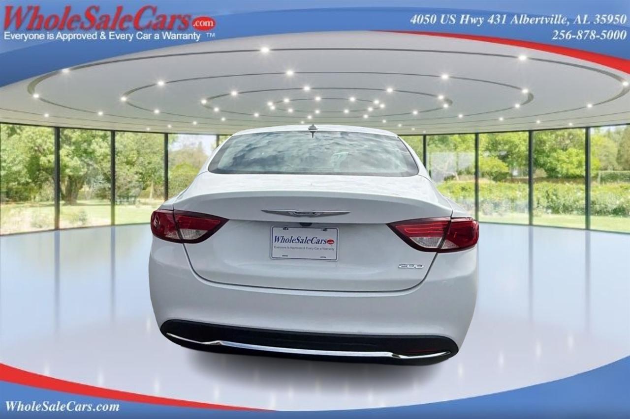Chrysler 200 Limited 4D Sedan 2017