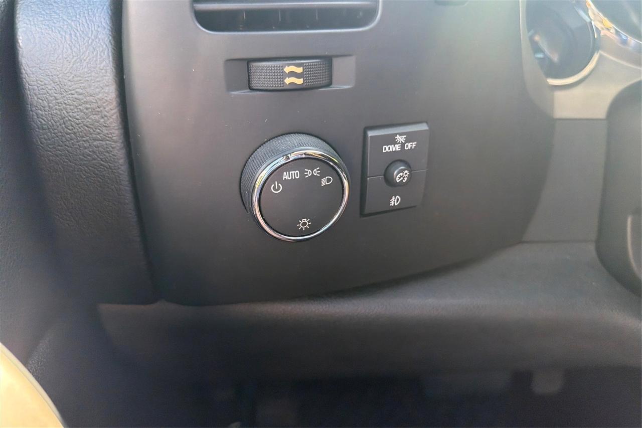 Chevrolet Silverado 1500 1LT Crew Cab 2WD 2010