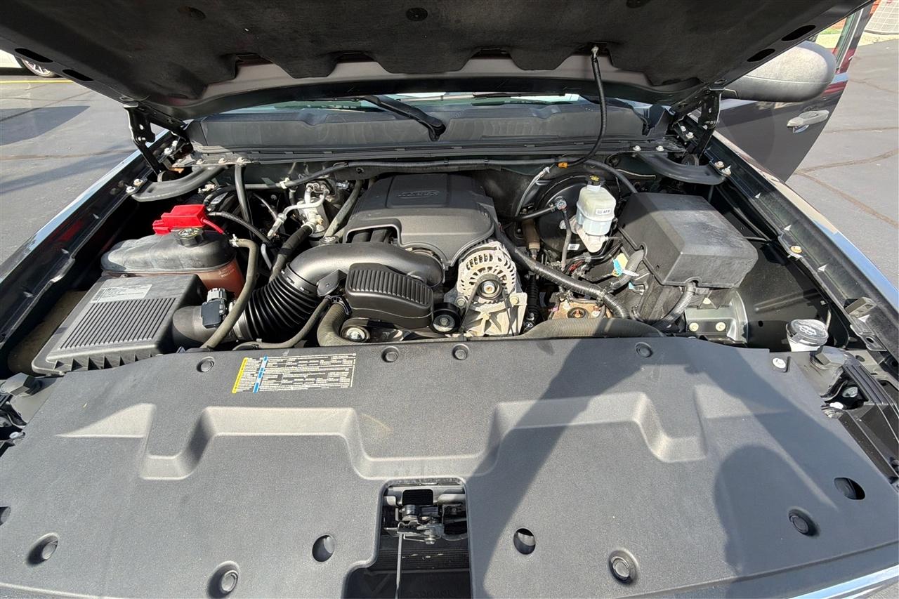 Chevrolet Silverado 1500 1LT Crew Cab 2WD 2010