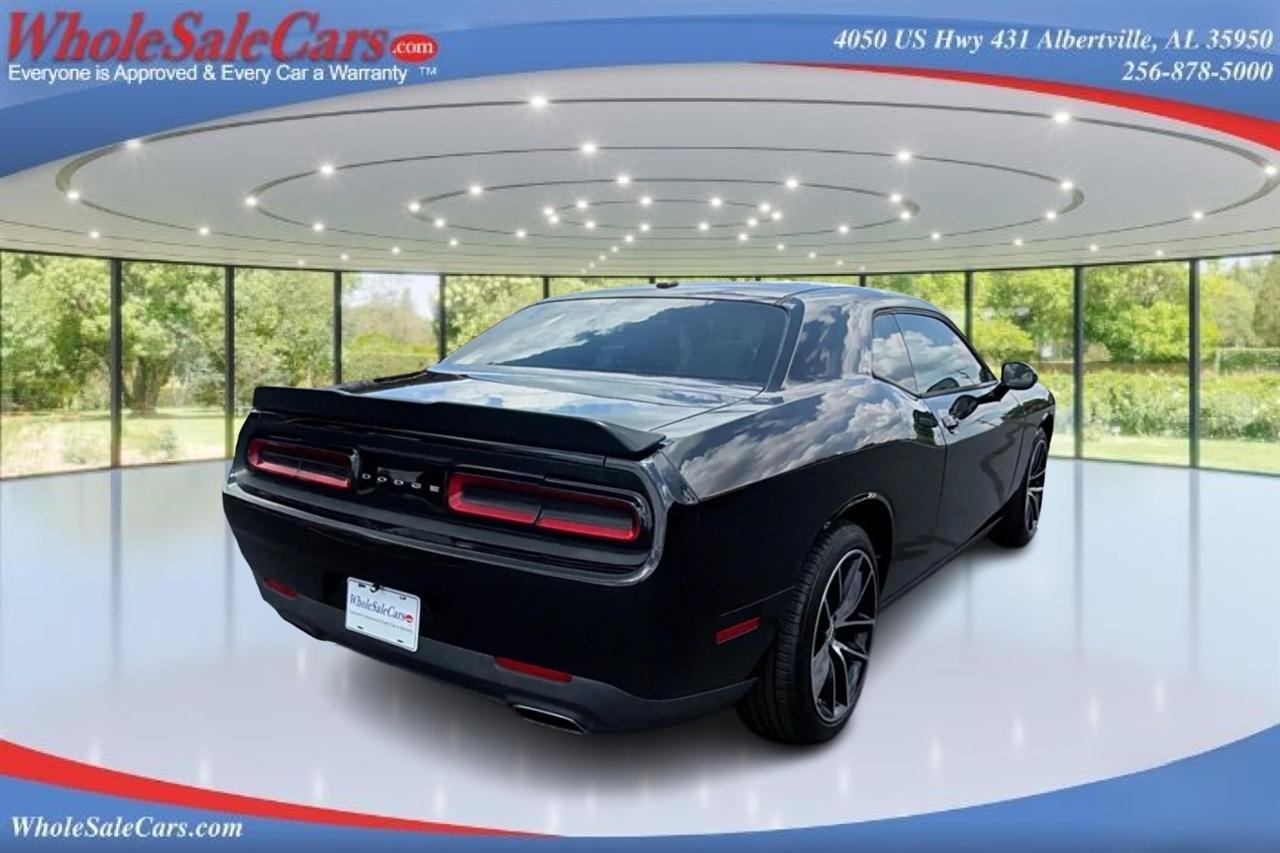Dodge Challenger SXT 2D Coupe 2016