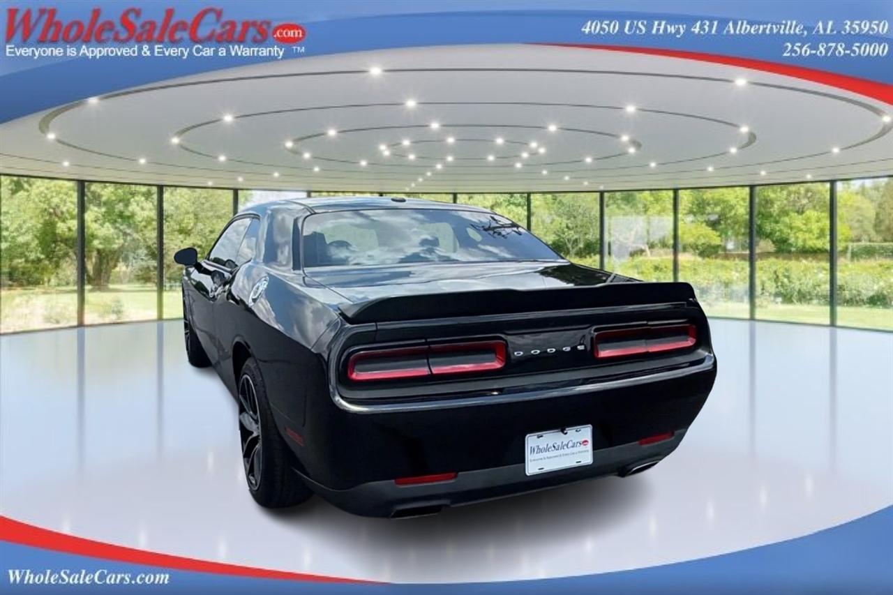 Dodge Challenger SXT 2D Coupe 2016