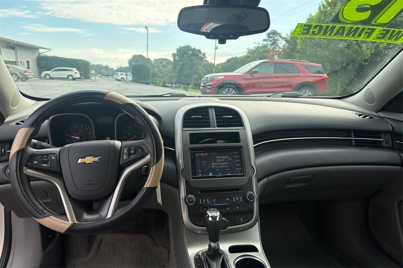 Chevrolet Malibu LS 4D Sedan 2015