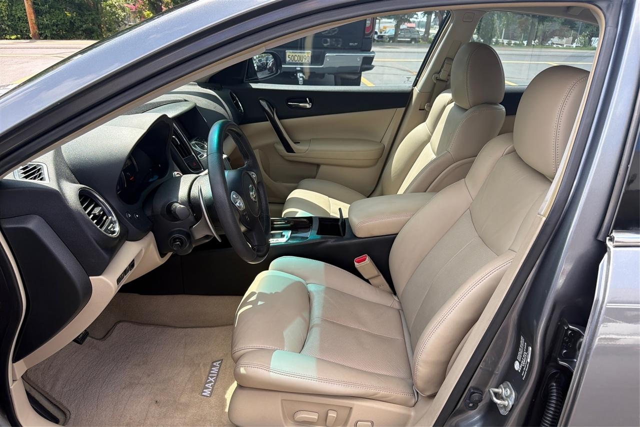 Nissan Maxima SV 4D Sedan 2014