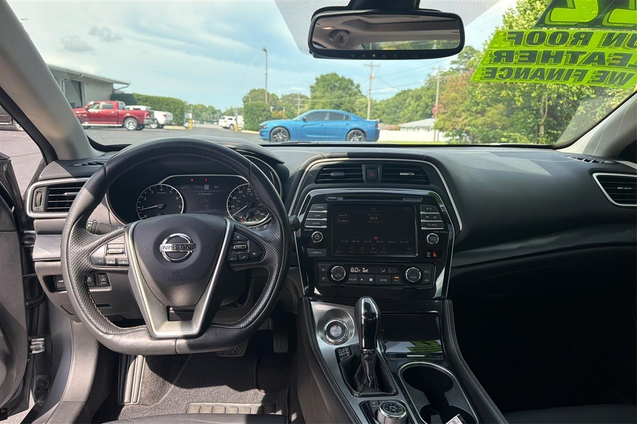 Nissan Maxima Platinum 4D Sedan 2022