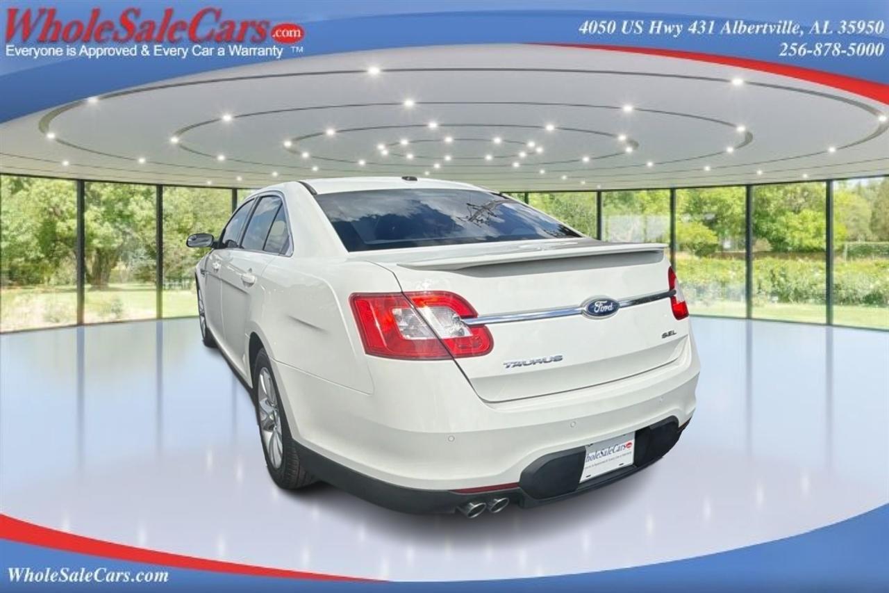 Ford Taurus SEL 4D Sedan 2012