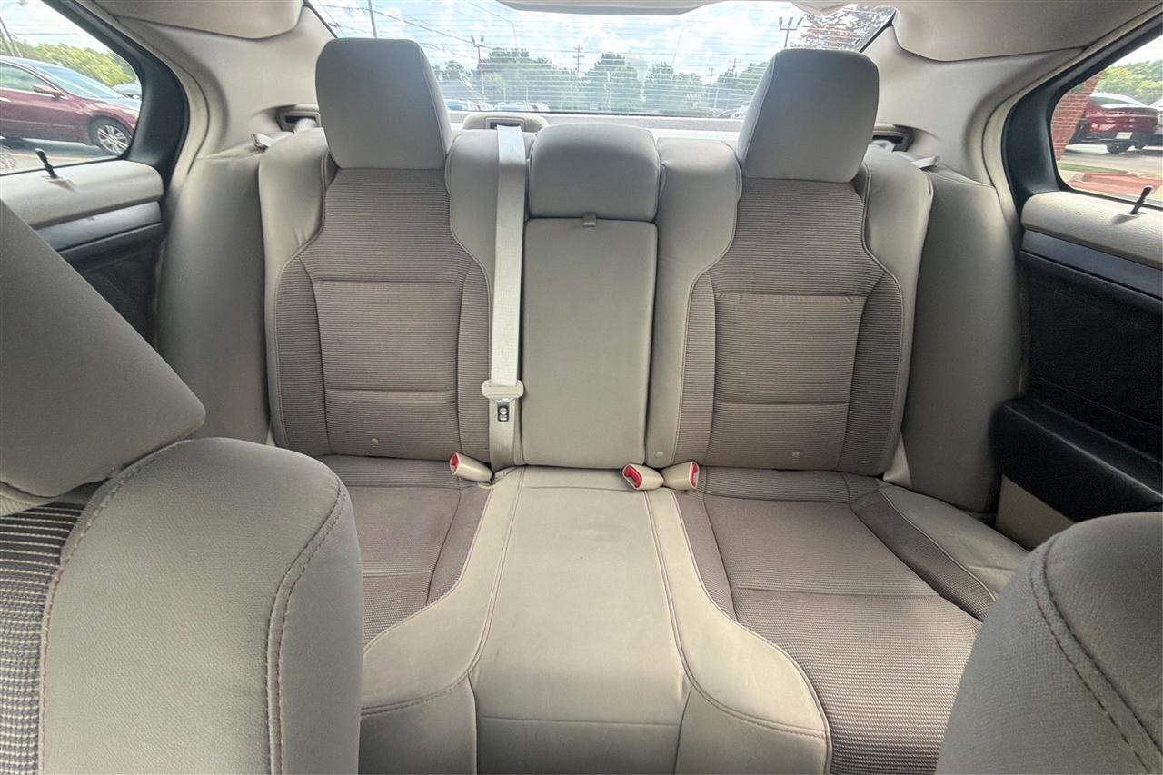 Ford Taurus SEL 4D Sedan 2012