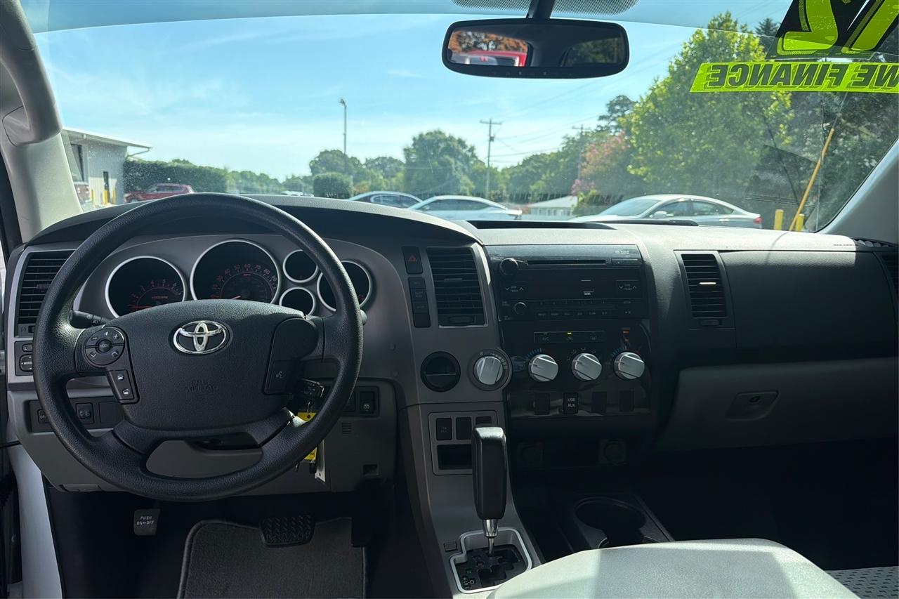 Toyota Tundra Base Crew Max 2012
