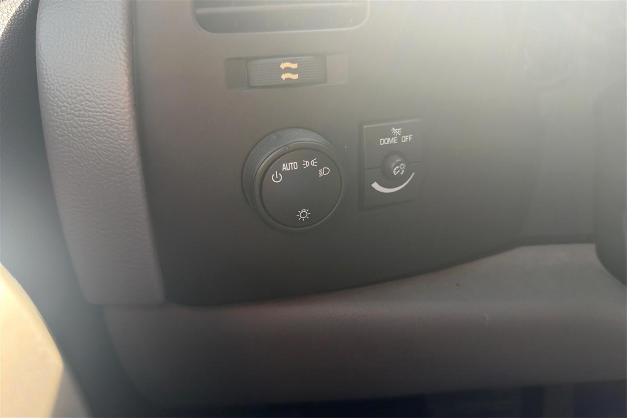 Chevrolet Silverado 1500 1LT Crew Cab 2WD 2012