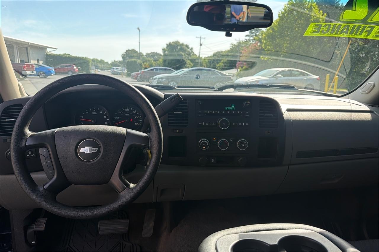 Chevrolet Silverado 1500 1LT Crew Cab 2WD 2012