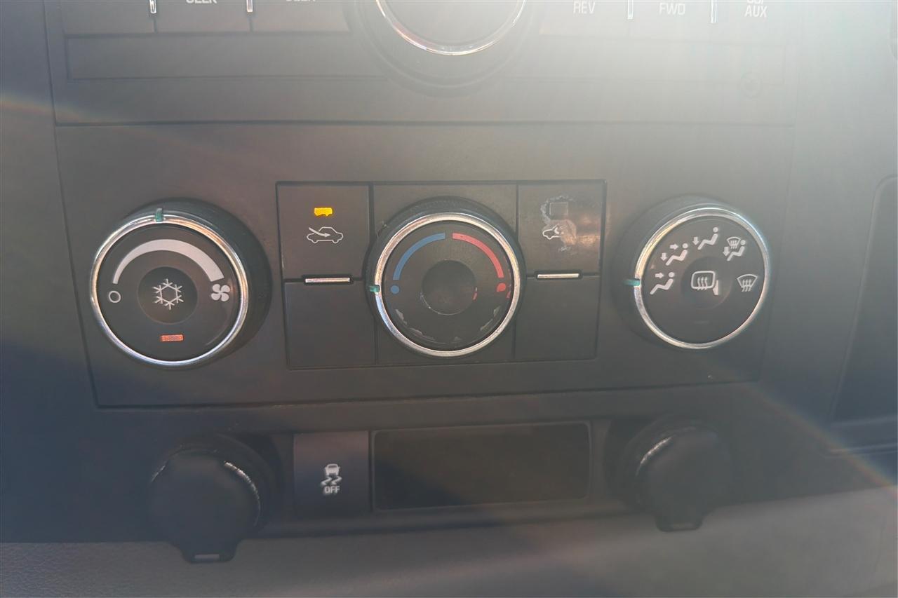 Chevrolet Silverado 1500 1LT Crew Cab 2WD 2012