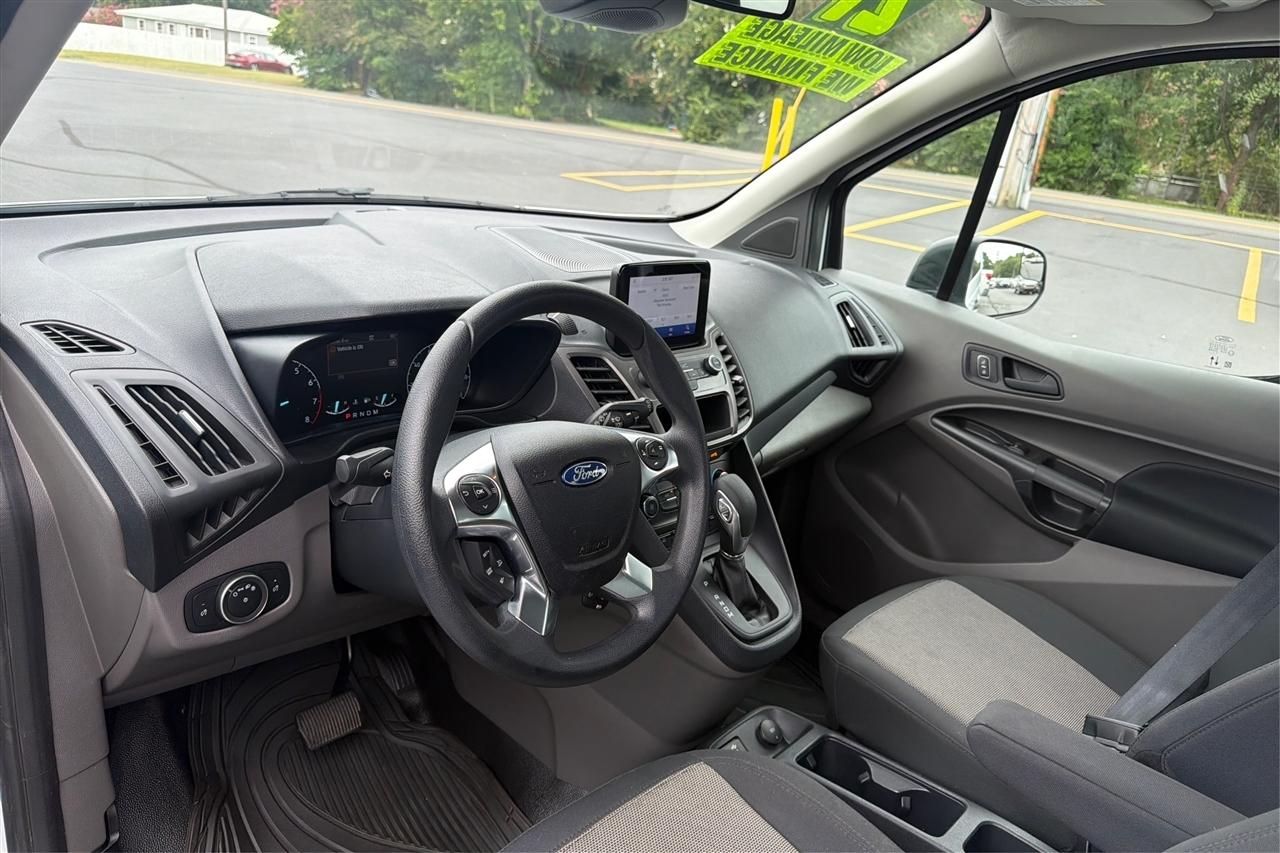 Ford Transit Connect XL Cargo Van LWB w/RDr 2021