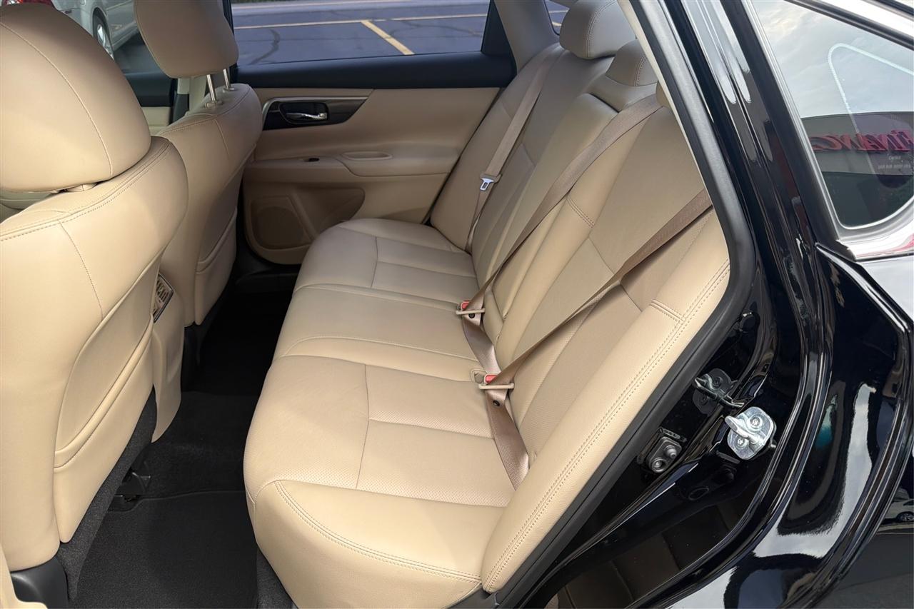 Nissan Altima SL 4D Sedan 3.5 2015