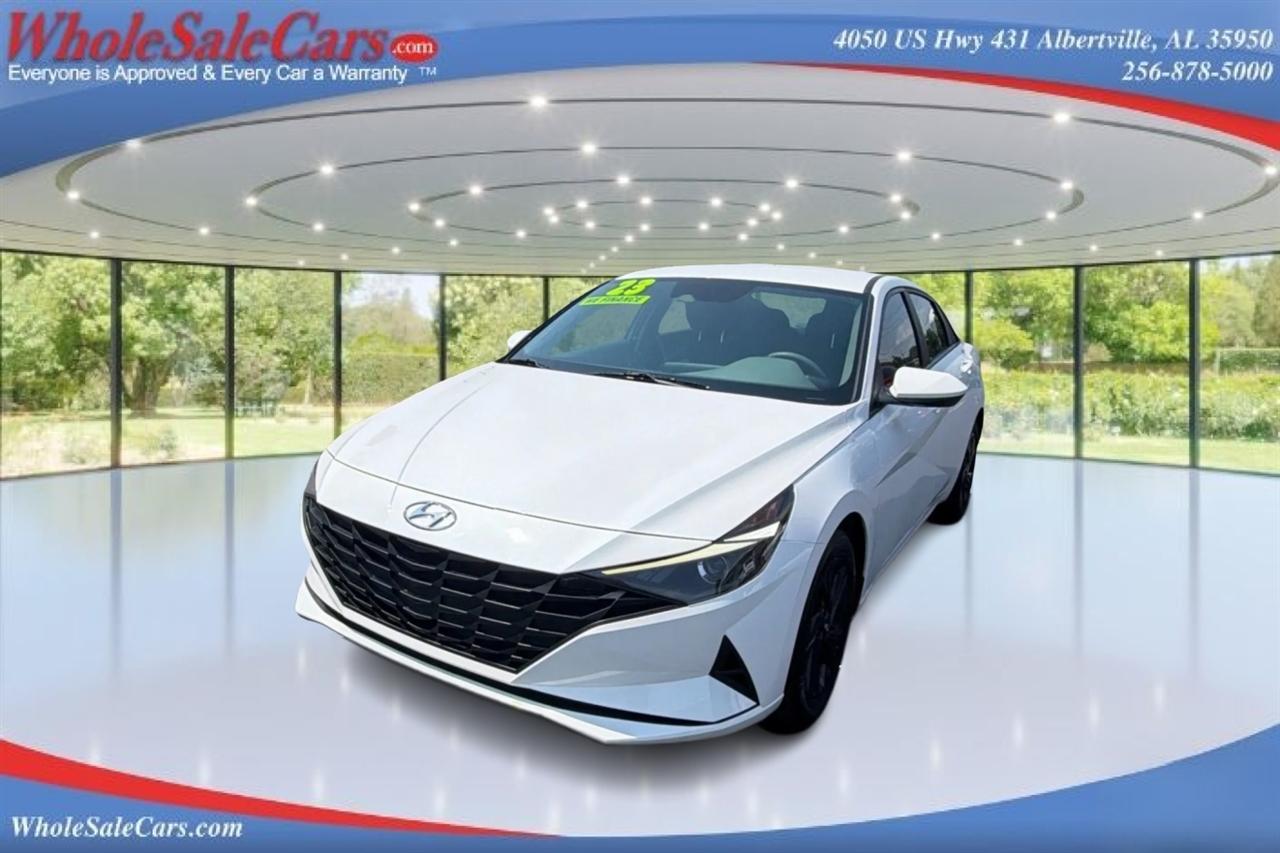 Hyundai Elantra SEL 4D Sedan at 2023
