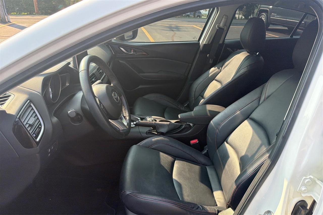 Mazda MAZDA3 i Grand Touring 4D Sedan 2016