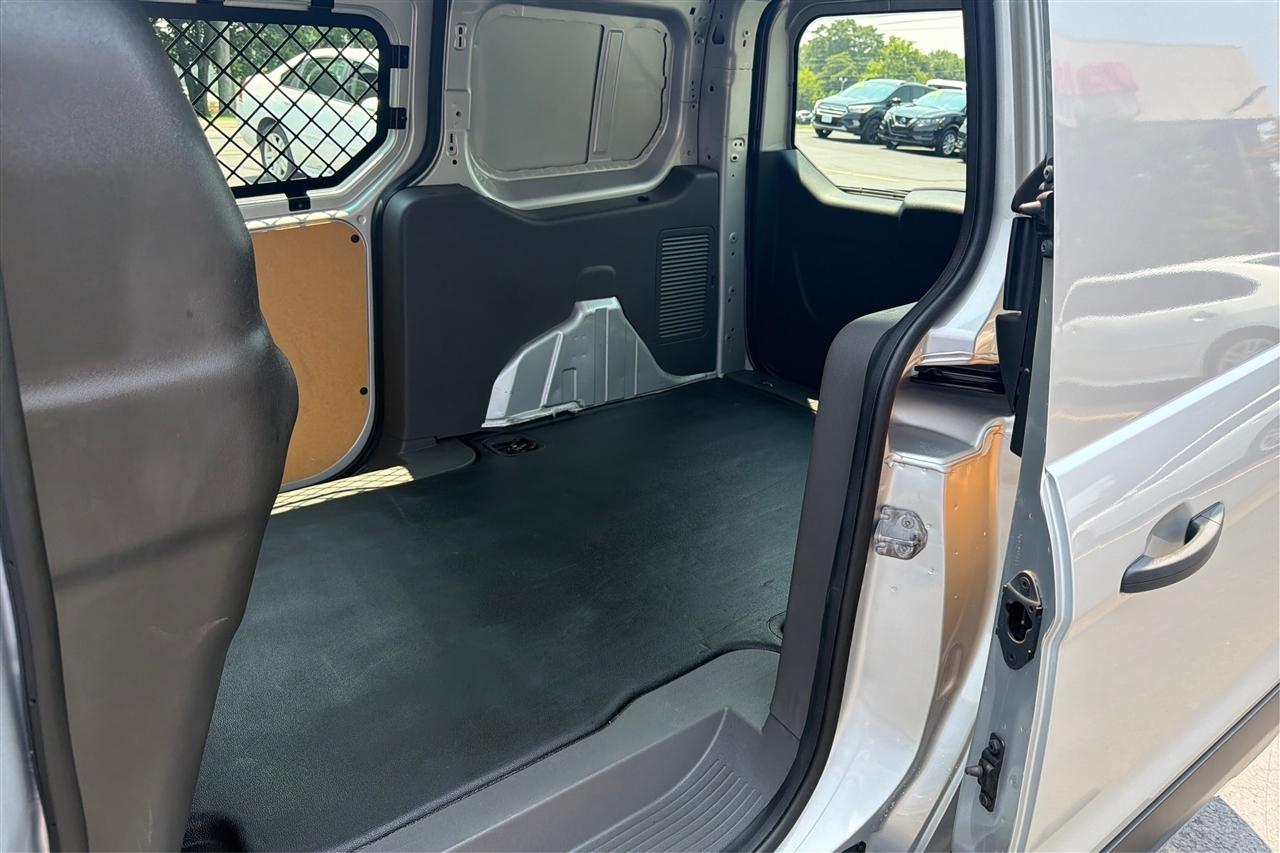 Ford Transit Connect XL Cargo Van LWB w/LGt 2021