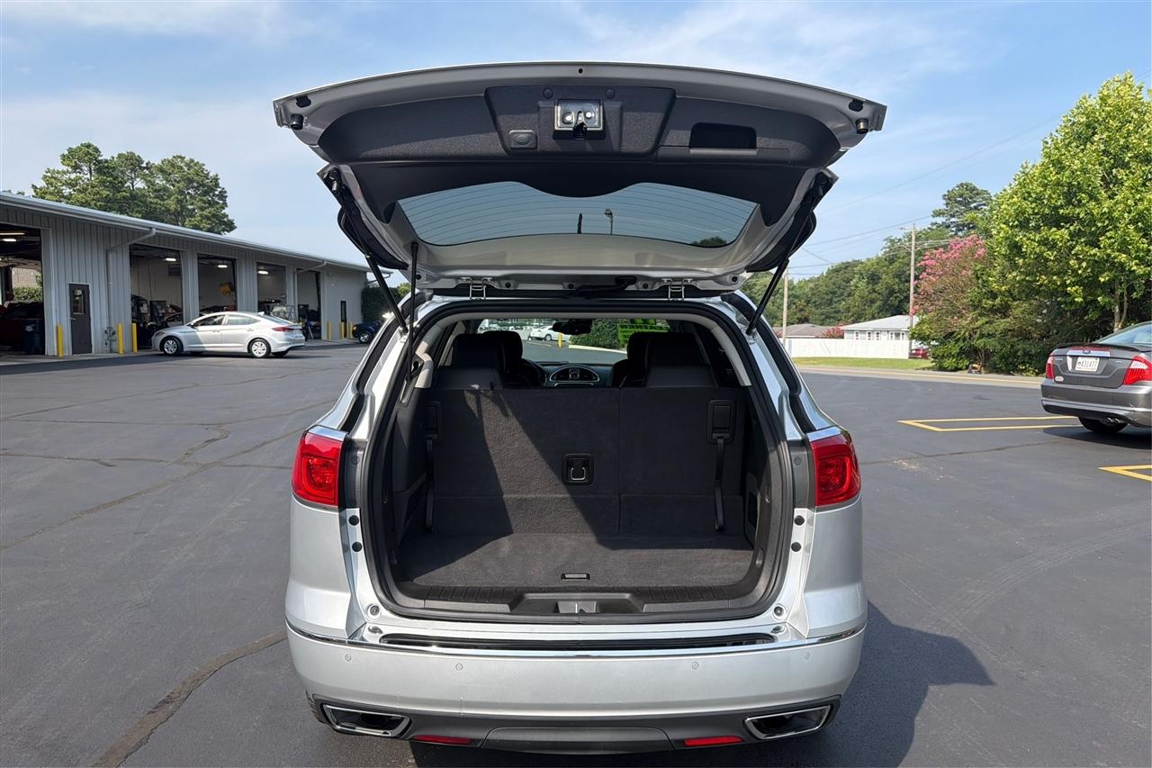 Buick Enclave Premium 4D SUV FWD 2017