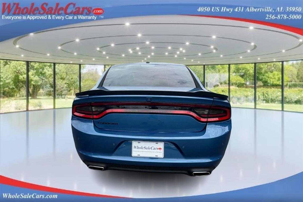 Dodge Charger SXT 4D Sedan 2022