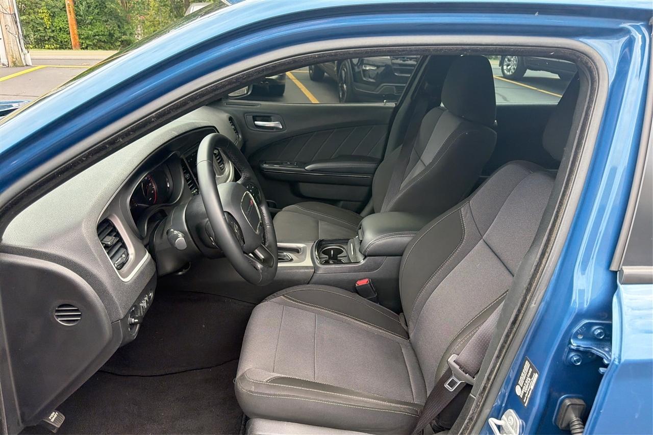 Dodge Charger SXT 4D Sedan 2022