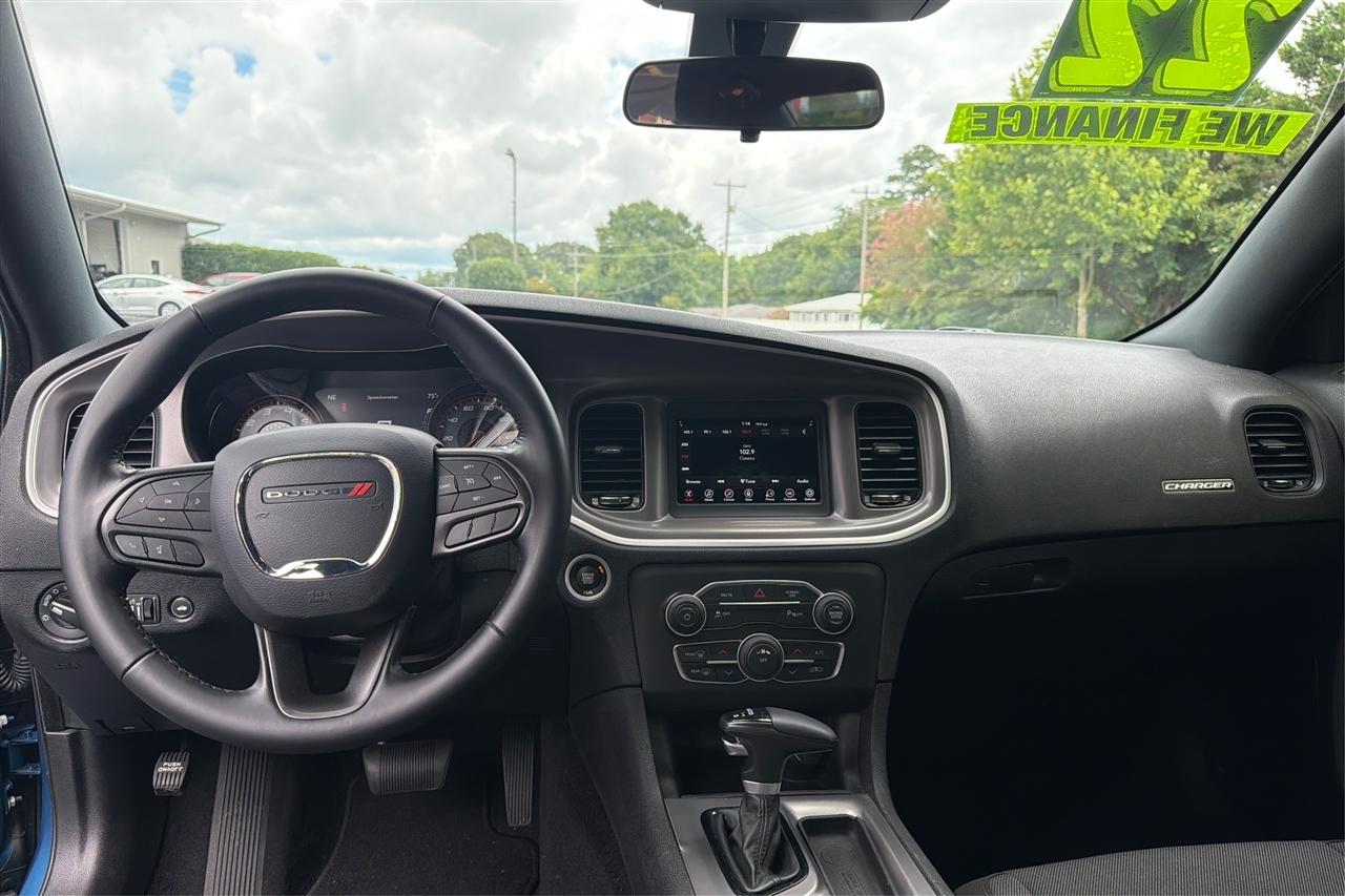 Dodge Charger SXT 4D Sedan 2022
