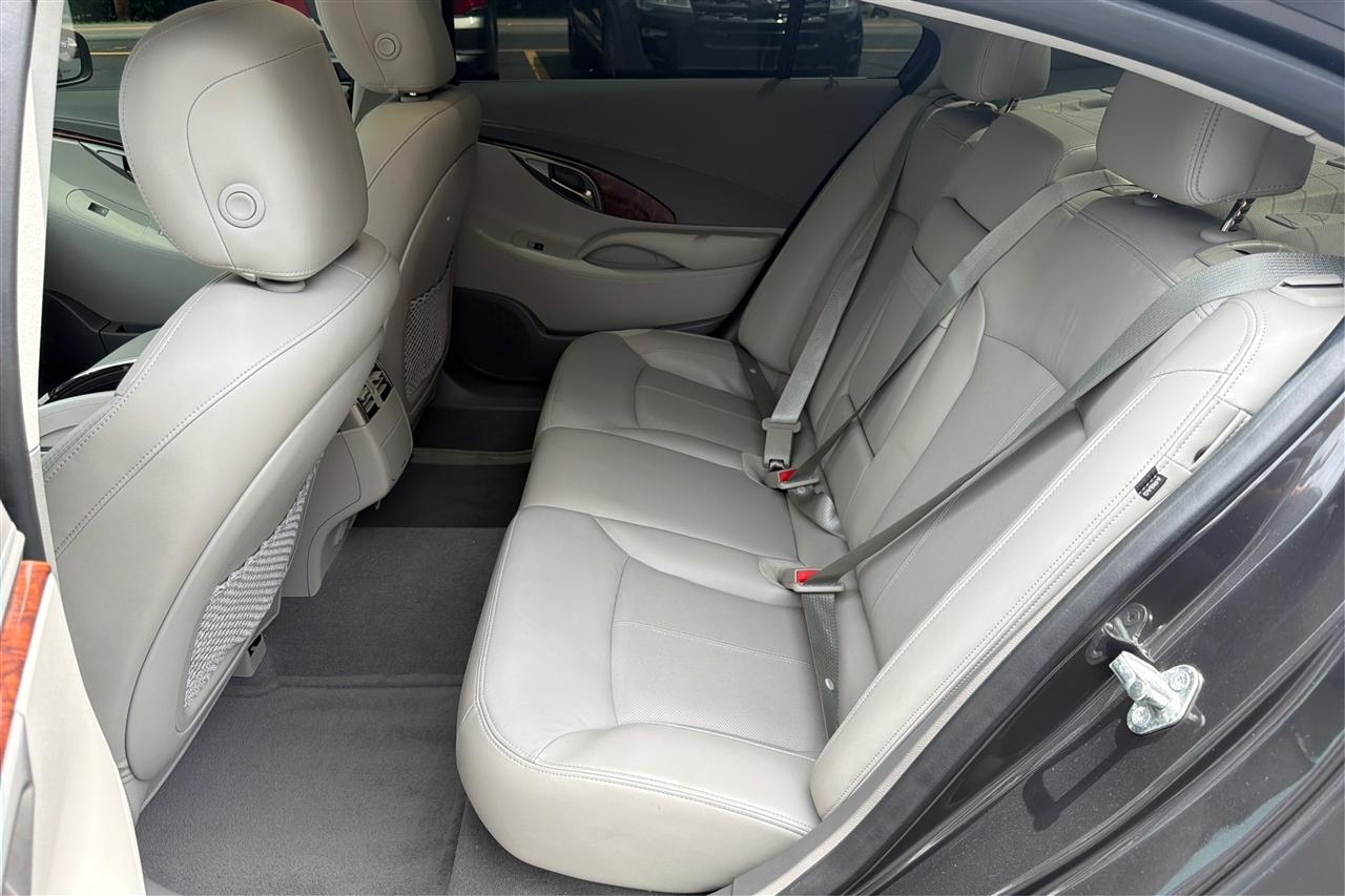 Buick LaCrosse 4D Sedan AWD 2013
