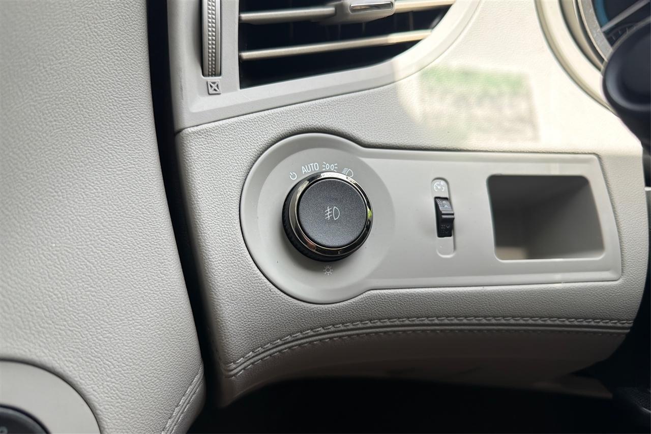 Buick LaCrosse 4D Sedan AWD 2013