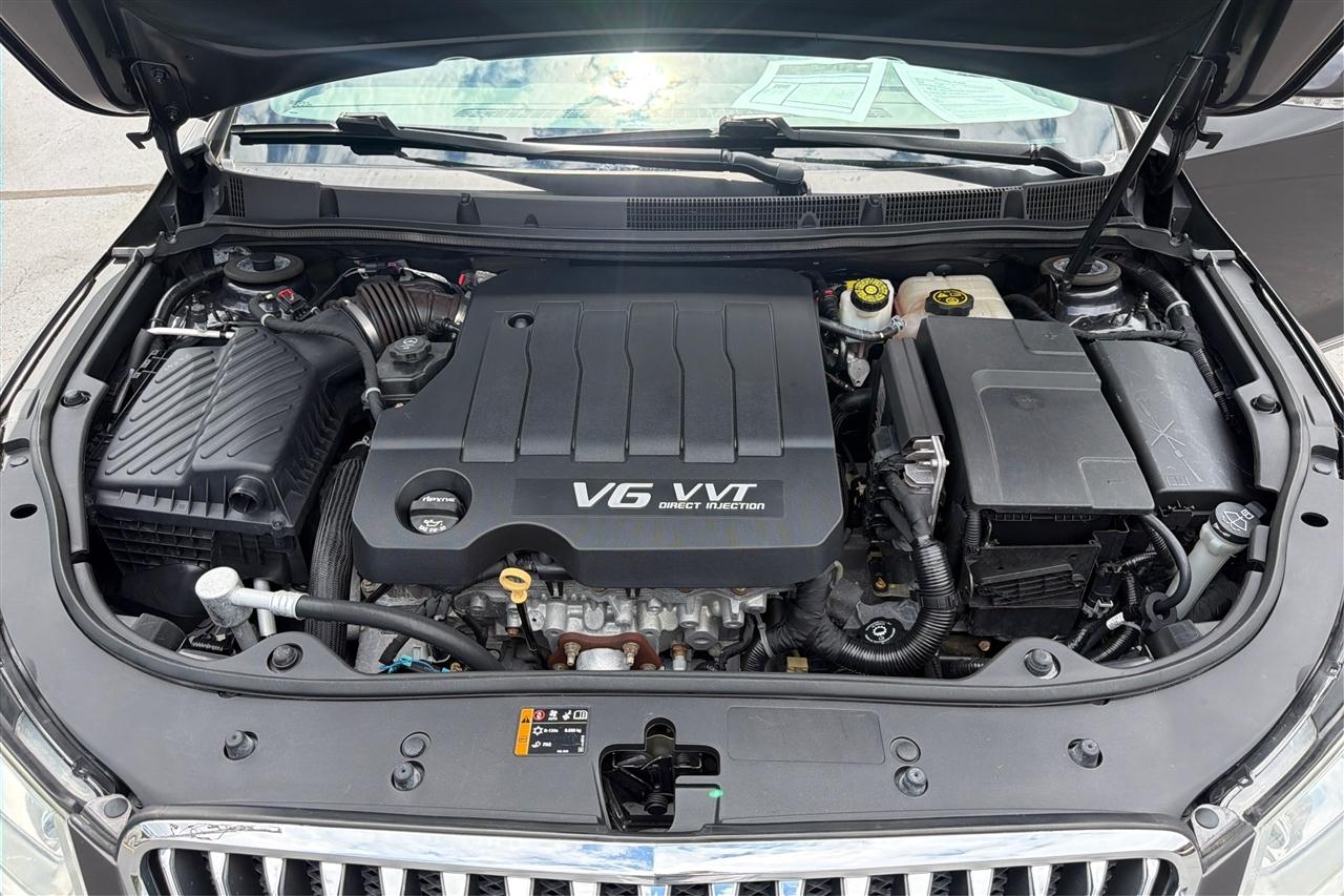 Buick LaCrosse 4D Sedan AWD 2013