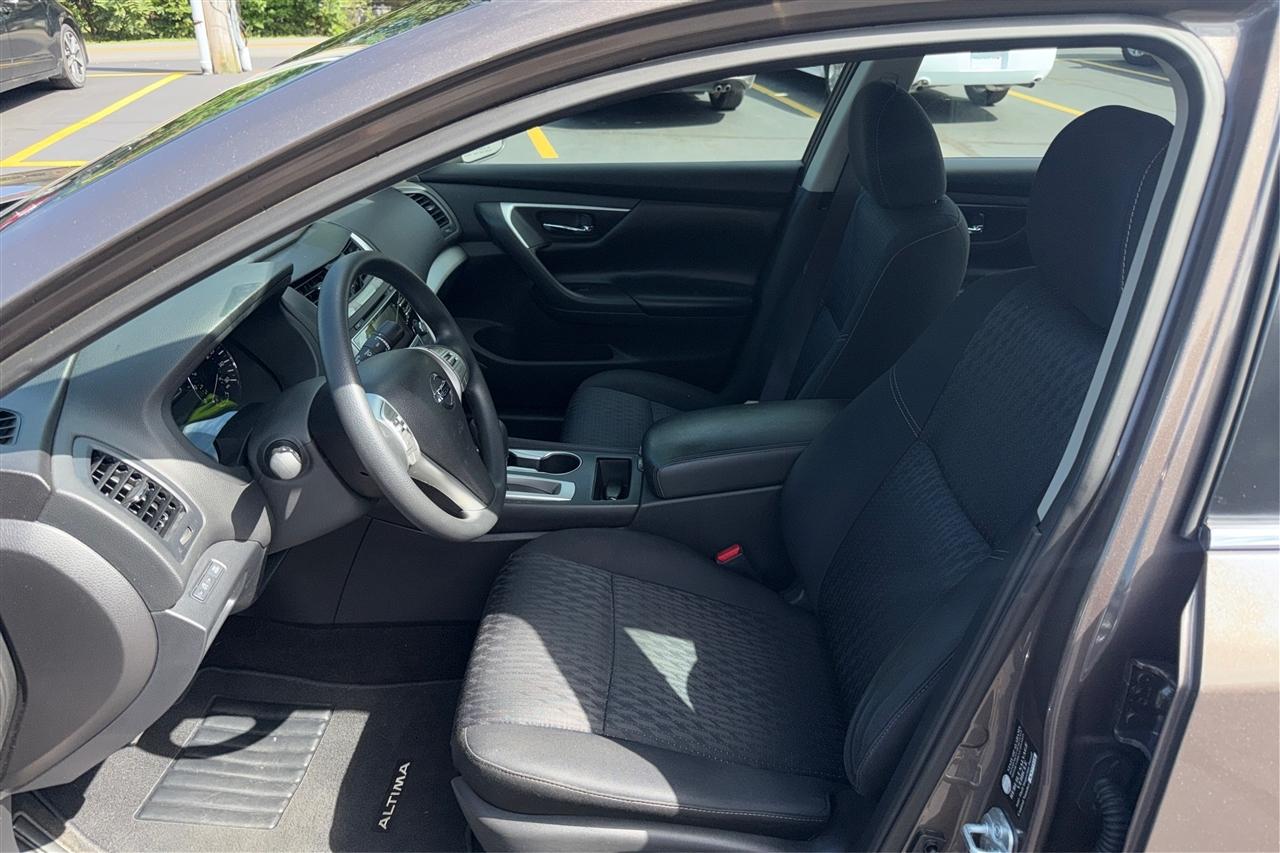 Nissan Altima S 4D Sedan 2.5 2017