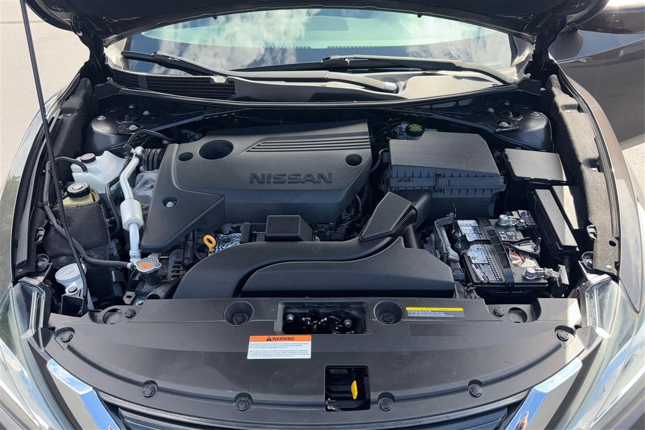 Nissan Altima S 4D Sedan 2.5 2017