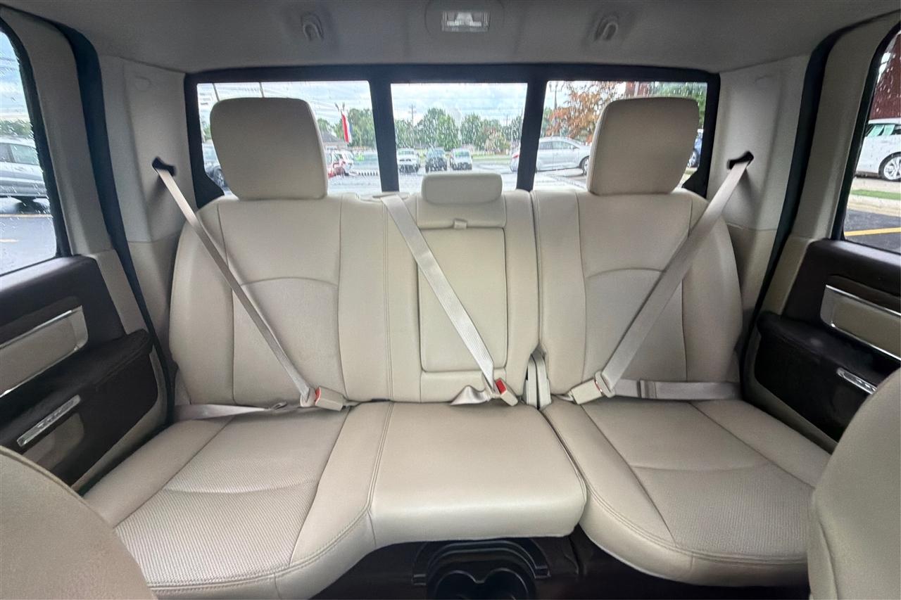 RAM 1500 Laramie Crew Cab 4WD 2016